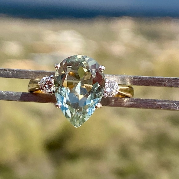 Solid 750 gold / 18K Natural Aquamarine and Diamond Ring size 6.25 - Picture 7 of 10